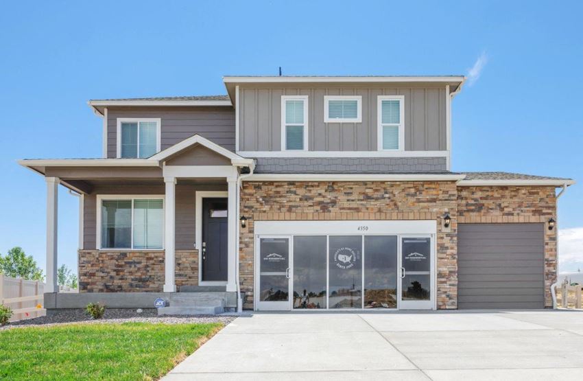 Cottonwood Hollow Apartments, 4350 Rangeview Circle, Firestone, CO